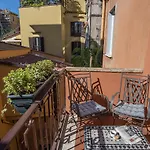 Navona Essence Hotel 3*