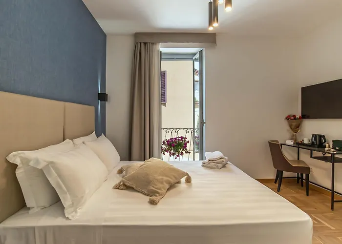 Navona Essence Hotel 3*