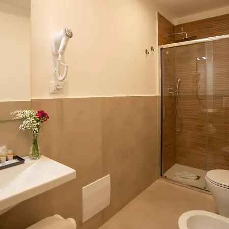 Отель Navona Essence 3*