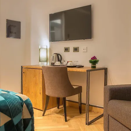 Navona Essence 3* Рим