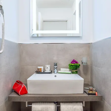 Navona Essence Отель 3*