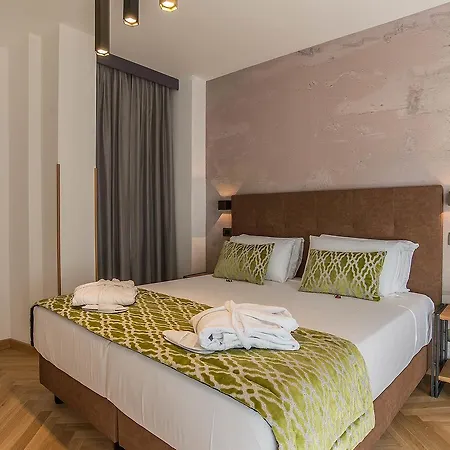 Отель Navona Essence Рим