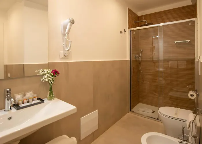 Hotell Navona Essence 3*