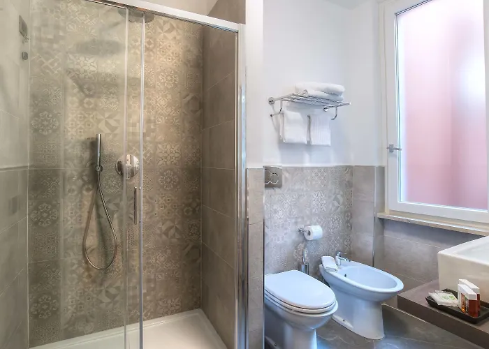 Hotel Navona Essence 3*