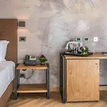 Ξενοδοχείο Navona Essence 3*