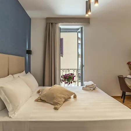 Navona Essence Hotel 3*