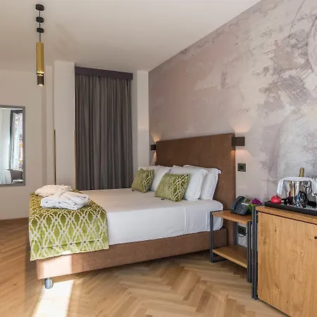 Hotel Navona Essence 3*