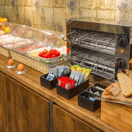 Hotel Navona Essence