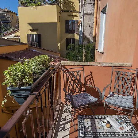 Navona Essence Hotel 3*