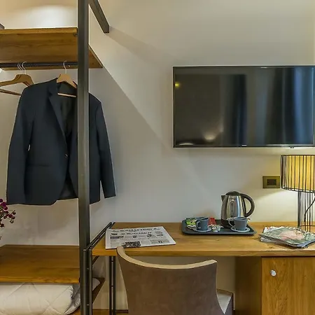 Hotel Navona Essence 3*