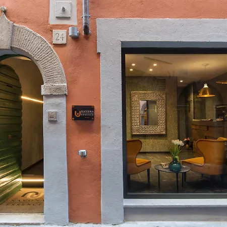 Navona Essence Rome