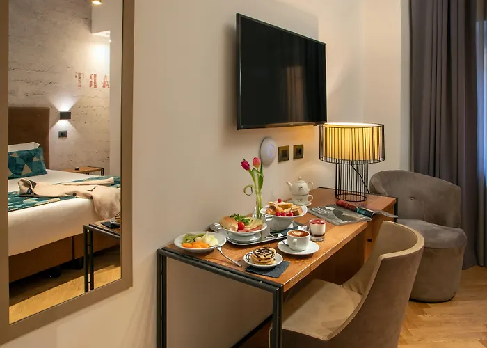 Navona Essence 3*